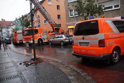 Stuttgart Bad Cannstatt: Sturmschaeden sorgen fuer Feuerwehreinsaetze